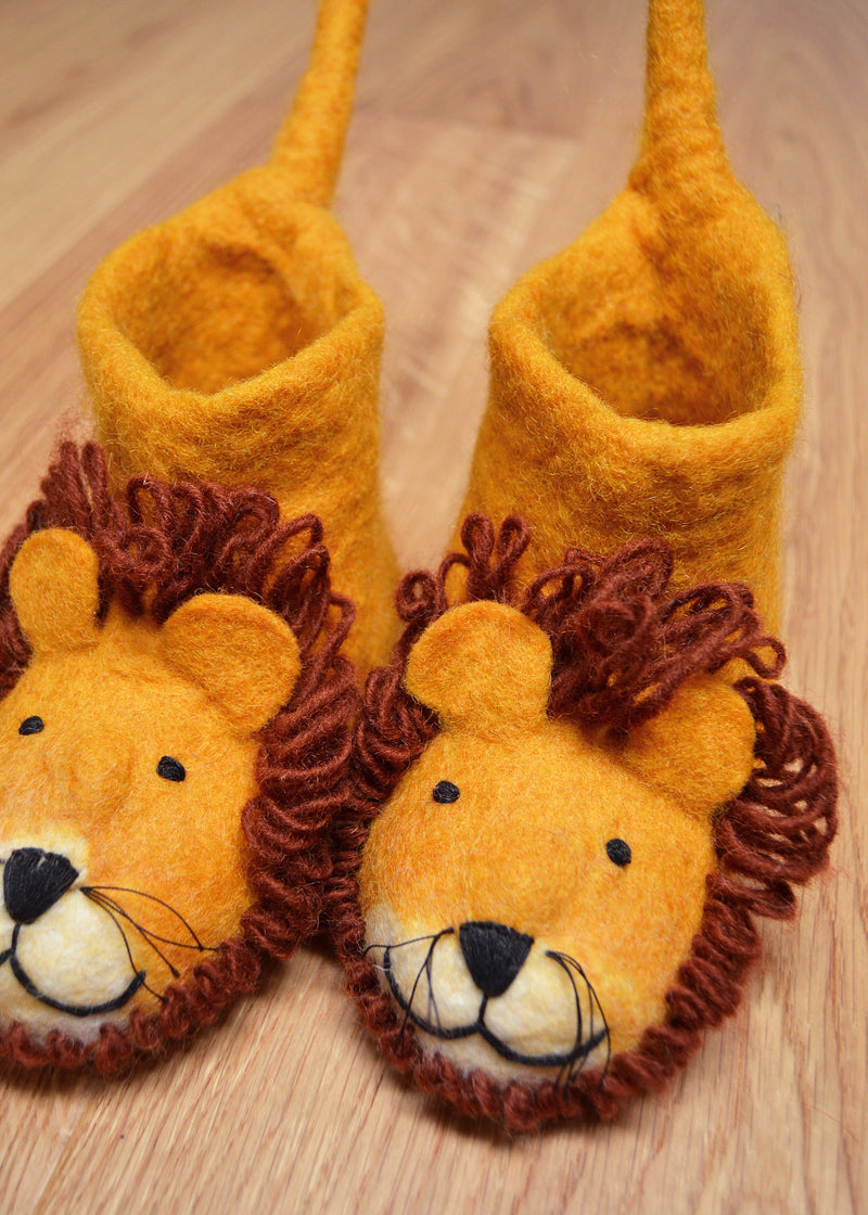 Lion Felt Booties